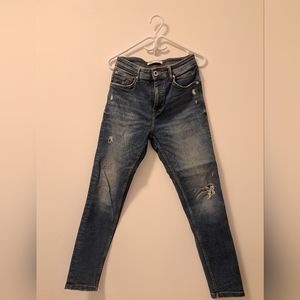 Skinny jeans
